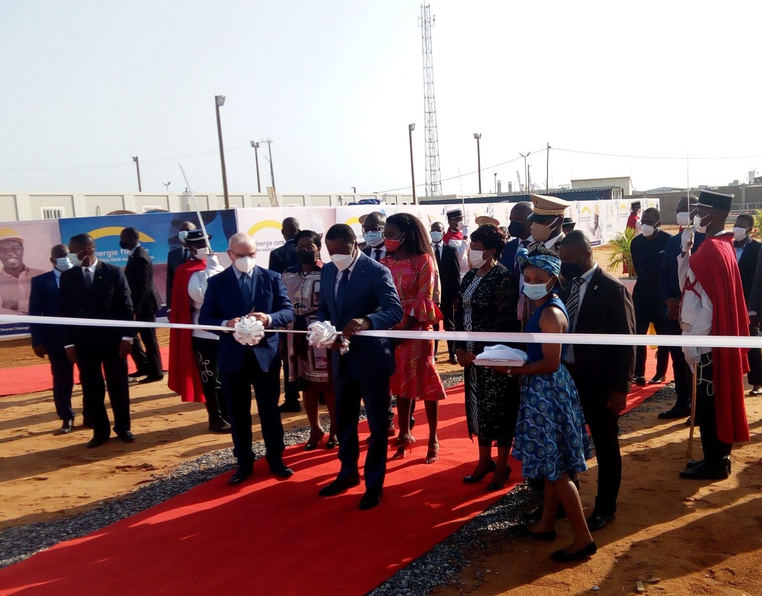 Faure Gnassingbé lance la mise en opération de la turbine à gaz de la centrale Kekeli