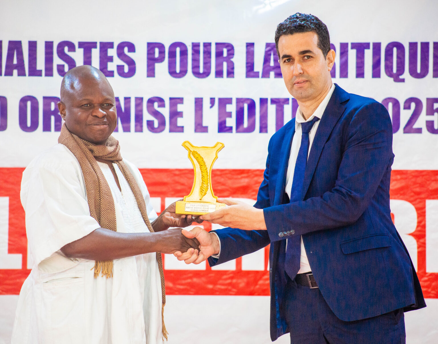 Edition 2025 du “Prix littéraire Amitié Maroc-Togo” : avec le Tome 1 de son ouvrage Balade culturelle, Hommages et critique d’art, le professionnel du patrimoine culturel Adama Ayikoué distingué