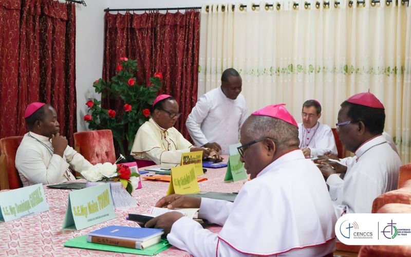 Église catholique : les évêques du Togo interdisent les messes à domicile