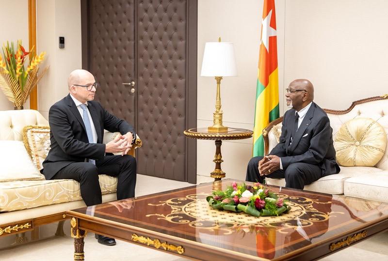 Togo : quatre nouveaux ambassadeurs reçus à la présidence de la République