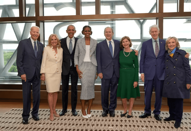 Barack Obama inaugure son centre présidentiel à Chicago en présence de ses prédécesseurs