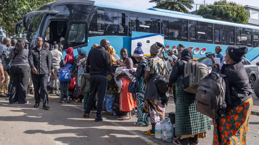 Afrique du Sud : près de 70.000 dossiers de ressortissants étrangers traités sur fond de vague de rapatriements