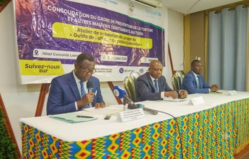 Togo : un guide pour le respect des droits humains dans les enquêtes judiciaires