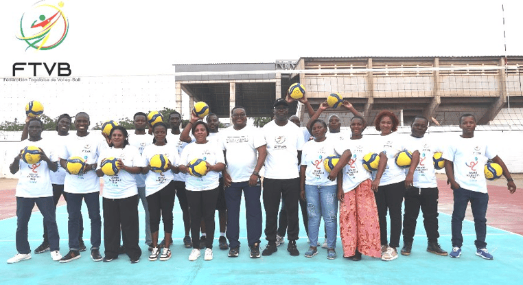 Togo : la FTVB initie les journalistes aux volleyball
