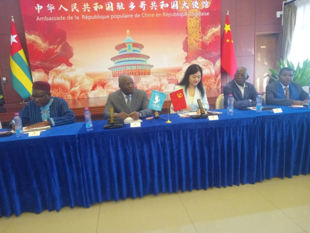 Unir et le Parti communiste chinois renforcent leur coopération