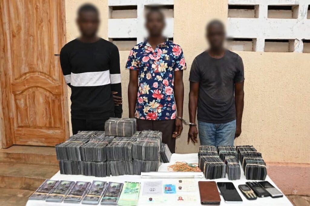 Lomé : 3 individus interpellés pour escroquerie et faux billets