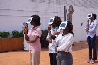 4 jeunes filles togolaises plongées au cœur de l’innovation technologique à Shenzhen